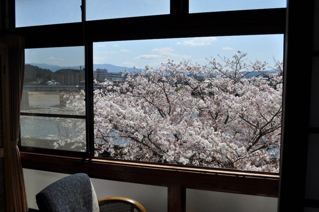 Hitoyoshi Ryokan Exterior foto
